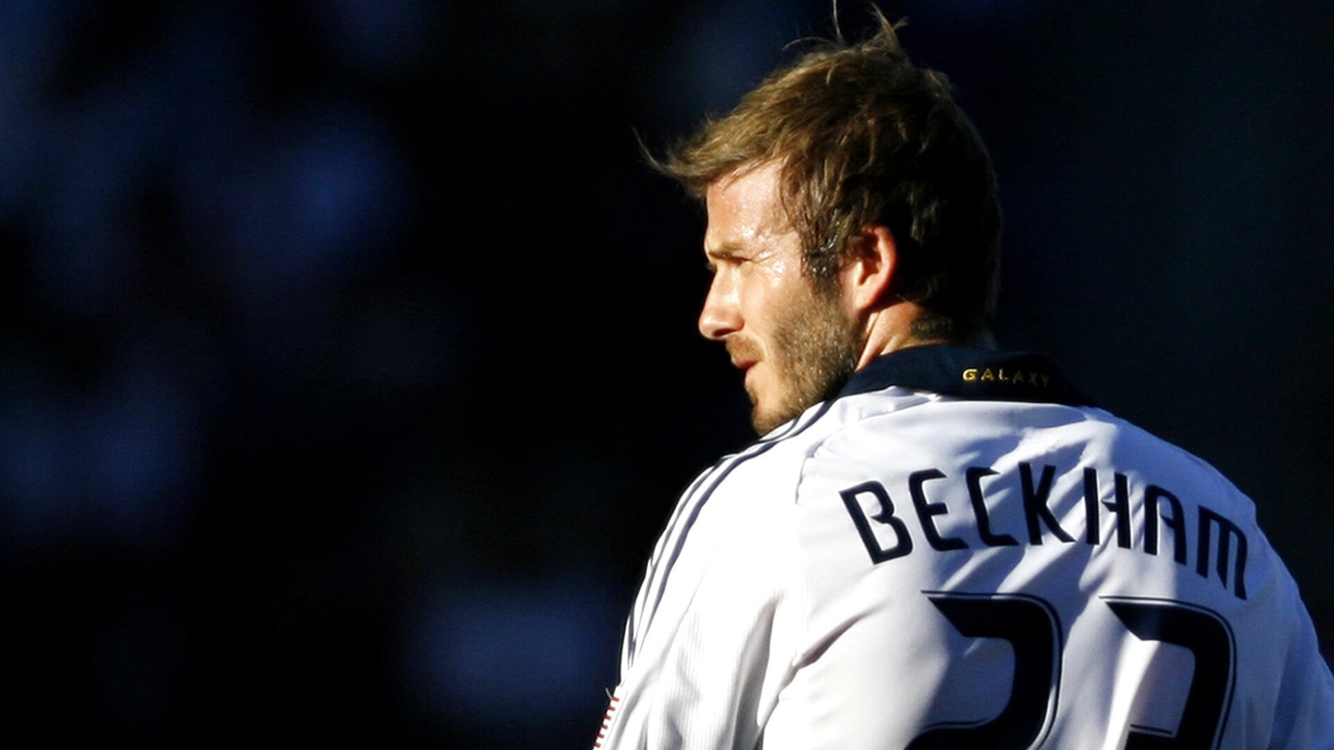 双加时鏖战！湖人险胜凯尔特人，詹姆斯关键封盖锁定胜局